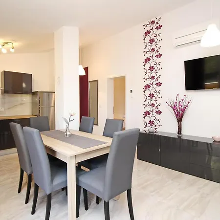 Apartament With Parking Space Baska, Krk - 18793 Baška