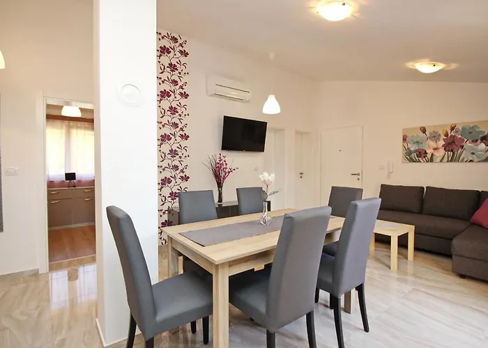 Apartment With Parking Space Baska, Krk - 18793 *